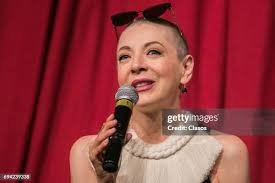 443 fotos e imágenes de alta resolución de Edith Gonzalez