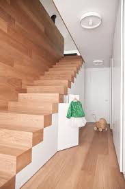 Escalier Sans Rampe Ni Main Courante En Bois Massif Par Multiplan Meuble Escalier Idees Escalier Escalier