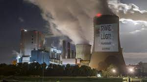 Rwe ag is a holding company, which engages in the generation, transmission, distribution, and trading of electricity and gas. Olis Klimablog Rwe Argumentiert Sehr Seltsam In Der Braunkohlefrage Wetter De