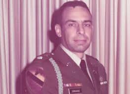 Misfire: The Tragic Failure of the M16 in Vietnam: Orkand, Bob, Duryea,  Lyman: 9780811737968: Amazon.com: Books