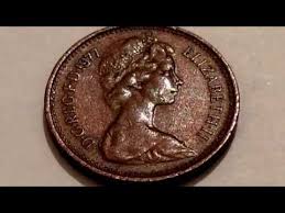 Commemorative silver colour coin of elizabeth ii dg. Rare And Expensive 1977 Uk Coins Queen Elizabeth Ll 1 Penny Coin Value Macro Video Numismatic Youtube