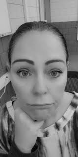 Anyone missing their eyelashes?