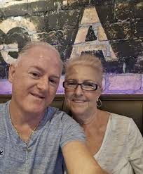 Friday 14th November Strands #621 “Low-key elusive” 🟡🔵🔵🔵 🔵🔵  🙂🙂✔️✔️🐕🐕 Nice!! 👌👌😍