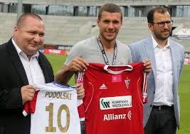 Check spelling or type a new query. Podolski Jednak W Ekstraklasie Kibice Net