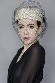 Straw Pillbox Hat With Full Veil Jackie O Style Veiled Beret Ladies Day Millinery La Dama In 2021 Veiled Hats Pillbox Hat Fancy Hats