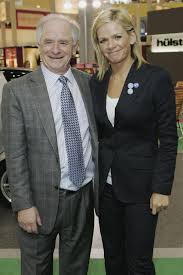 The pair tied the knot in 1999 and went their separate ways in 2016. How Old Is Zoe Ball How Did Billy Yates Die When Was She Married To Fatboy Slim And Who S Her Boyfriend