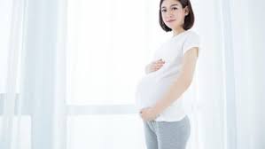Asam folat yang terkandung dalam susu kedelai memiliki nutrisi yang sangat penting untuk kehamilan anda. Mengonsumsi Kurma Baik Selama Kehamilan Ini 7 Khasiatnya