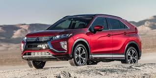 The eclipse cross has a dashboard based on the concept of a horizontal axis. Test Drive Mitsubishi Eclipse Cross Noul Jucator