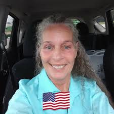 Is Big Lots in Somerset, KY closing or staying open?