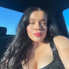 Michelle Bautista's Instagram, Twitter & Facebook