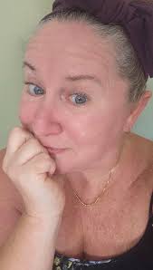 Does the chocolate hair color look okay?