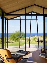 Thank walker warner architects for authorizing the publication of the project on mooool, text description walker warner architects：for anyone who has never visited hawaii's big island, it. Makani Eka Is A Modern Take On Traditional Hawaiian Hale Shelters Ignant