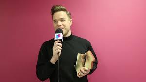 Olly Murs Celebrates 24 Hrs Debuting At Number 1 On The Official Uk Albums Chart