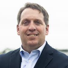 Dwayne Mallett's Instagram, Twitter & Facebook