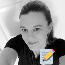 Josette Richardson's Instagram, Twitter & Facebook