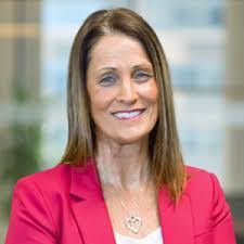 Laura Kopack's Instagram, Twitter & Facebook