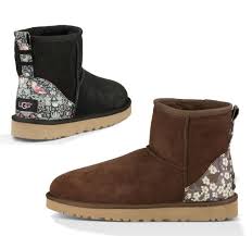 Les Bottes Ugg S Habillent De Liberty Bottines Ugg Bottes Ugg Bottes