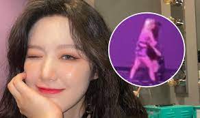 G)I-DLE Shuhua Worries Many After Being Escorted Off Stage Mid-Performance  | KpopStarz