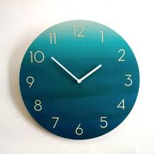 Choose a dramatic wall clock for a large space or the minimalist beauty of a smaller one for a subtle accent. 8yhhx4ht47dxgm