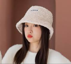 Bucket hat, boonie hat, boa hat