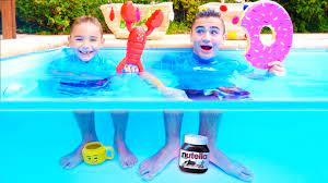 La réponse dans cette vidéo… gu live: Challenge Coule Ou Flotte Piscine Swan Vs Neo Youtube