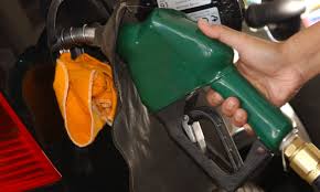 Vendas no comércio varejista caem 1,7% em junho, aponta ibge 11 de agosto de 2021 Petrobras Aumenta O Preco Da Gasolina Nas Refinarias Radio Difusao