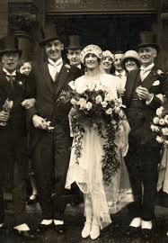 Old Photo Jolly Wedding Party The Graphics Fairy Old Wedding Photos Wedding Dresses Vintage Vintage Wedding Photos