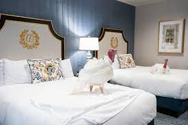 Maybe you would like to learn more about one of these? Hoping For Trump Pardon Two Turkeys Take Up Residence In Luxurious Willard Intercontinental Hotel Live And Let S Fly