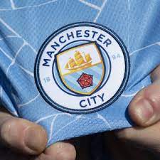 Manchester city f.c.) — професионален фудбалски клуб од манчестер, англија.основан во 1880 година под името сент маркс (вест гортон), клубот го добил денешното име манчестер сити во 1894 година. Real Manchester Siti I Chelsi Lishat Polufinalov Ligi Chempionov Futbol Sport Lenta Ru