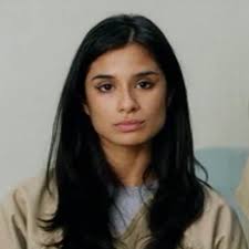 Get Tips Straight From Oitnb S Maritza On Creating A Dramatic Cat Eye Orange Is The New Black Dramatic Wedding Makeup Diane Guerrero