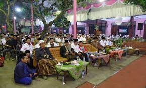 Al fattah telah mengikuti pelatihan internet bagian kedua. Haflah Akhirussanah Ponpes Al Falah Putri Ploso Mojo Kediri Tribratanews Polresta Kediri