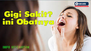 Cara mengatasi sakit gigi dapat dilakukan dengan mengonsumsi obat sakit gigi paling ampuh di apotik, seperti ibuprofen maupun mengonsumsi obat sakit gigi alami, seperti bawang putih. Info Penting 6 Jenis Obat Sakit Gigi Paling Ampuh Info Kesehatan Sehat Cara Mudah Di 2021 Rabab Minangkabau