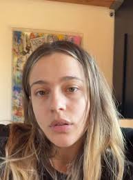 Tra qualche giorno è il compleanno di Jacqueline. Dopo 7 anni ha deciso di  festeggiarlo. Beh, il 10 marzo tutti a fare gli auguri alla super mamy.❤️