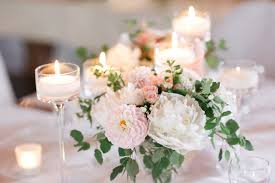 Wähle aus 41 tollen hochzeitslocations in brandenburg deine hochzeitslocation zum feiern der perfekten hochzeit aus. Hochzeitsfoto Von Elegantem Blumenschmuck Bei Stilvoller Vintage Hochzeit Auf Gut Suckow Brandenburg C Hochzeitsfotograf Berlin Www Hochzeitslicht De Hochzeitsfotograf Berlin