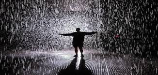 رؤية المطر في المنام للمهموم لأشهر مفسري الأحلام هناك تفسيرات كثيرة للأشخاص القلقين لرؤية المطر في أحلامهم ، منها الثناء والسيئة. Ø§Ù„ÙˆÙ‚ÙˆÙ ØªØ­Øª Ø§Ù„Ù…Ø·Ø± ÙÙŠ Ø§Ù„Ù…Ù†Ø§Ù… Ù„Ù„Ø¹Ø²Ø¨Ø§Ø¡ Ù…Ù‚Ø§Ù„