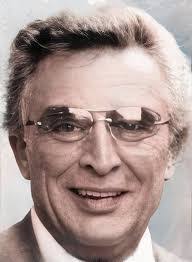 Sandra Deluna's Instagram, Twitter & Facebook