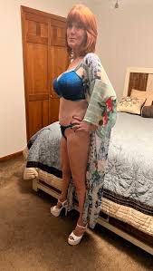 Do you like a mature redhead?