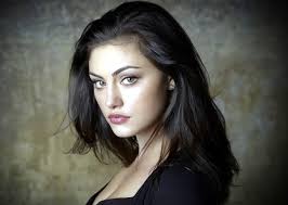 Phoebe Tonkin (@1PhoebeJTonkin)