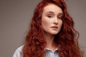 Time to pamper yourself! With the kids back in school, it's the perfect  moment to refresh your look. Book your hair appointment today and enjoy  some well-deserved 'me time'! 💆‍♀️✨ Schedule here: