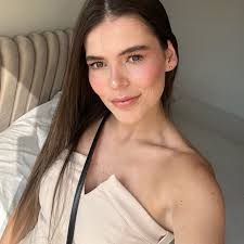 laura_velasquezm) • Instagram photos and videos