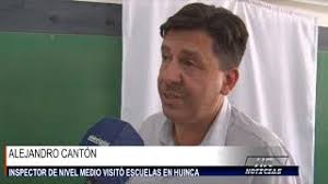 ALEJANDRO CANTON INSPECTOR DE NIVEL MEDIO VISITO ESCUELAS EN HUINCA