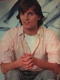 Discografía noticias biografía fotos canciones enlaces. Miguel Bose Joven Drone Fest