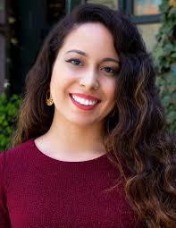 Linda Collazo's Instagram, Twitter & Facebook