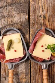 Bei Raclette Denkst Du Sofort An Silvester Ging Uns Auch So Bis Wir Auf Diese Leckere Sommer Racle Lebensmittel Essen Raclette Rezepte Ideen Raclette Rezepte