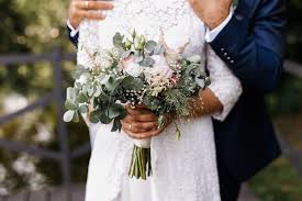 Ochsenstall Schloss Britz Hochzeit Hochzeitsfotograf Berlin Blumenstrauss Hochzeit Hochzeit Hochzeitsfotograf