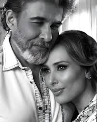 The Charmer.. fabulous host . The most humble soul I've ever met. The Best  man I've worked to date 🙏 Coming soon #vaishnavisharma #apernitsingh  #DeepakTijori #IuliaVantur #EchoesOfUs #arijitsingh #poojabatra