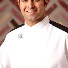 Season 12 hell's kitchen winner. Hell S Kitchen Winner Scott Commings Now In The Kitchen At Gordon Ramsay Pub Eater Vegas