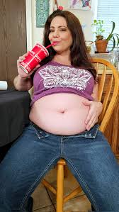 Tracy jordan belly stuffing