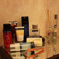 If you're looking to buy the best gifts online for your husband, we have some suitable options! 5 Thoughtful Anniversary Gift Ideas To Buy Online And Surprise Your Better Half Anniversary Gifts Online Birthday Gifts 1st Anniversary Gifts