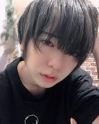 pin on アシンメトリーピクシーカット